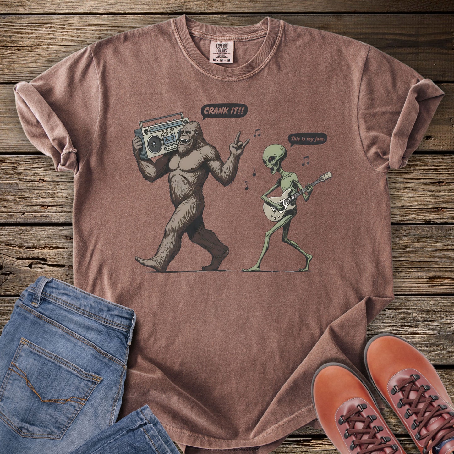 Sasquatch & Alien Rock It Walk T-Shirt