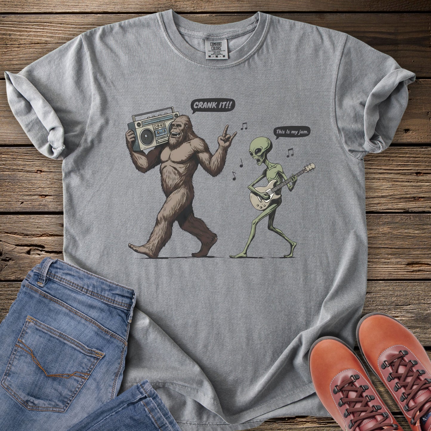 Sasquatch & Alien Rock It Walk T-Shirt
