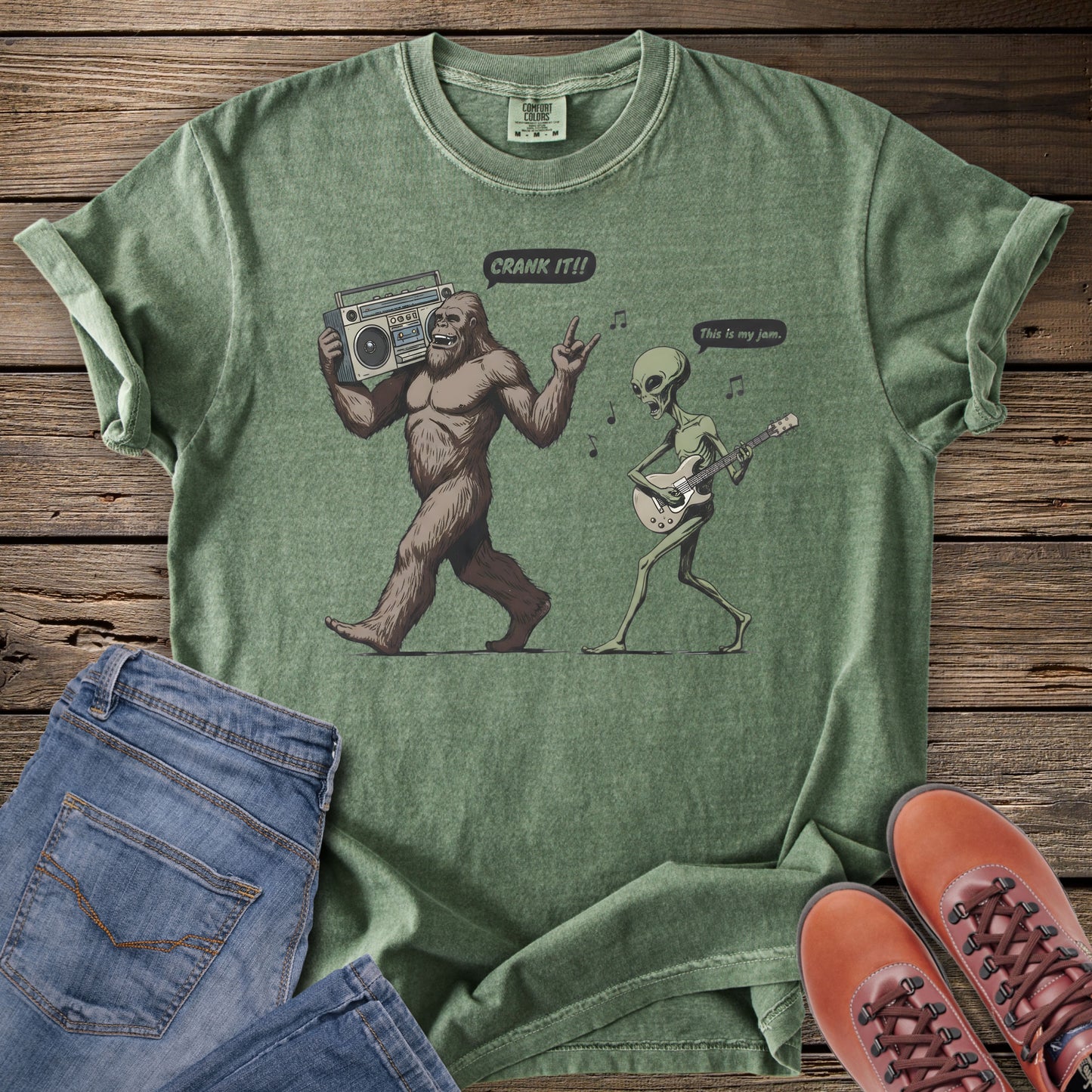 Sasquatch & Alien Rock It Walk T-Shirt