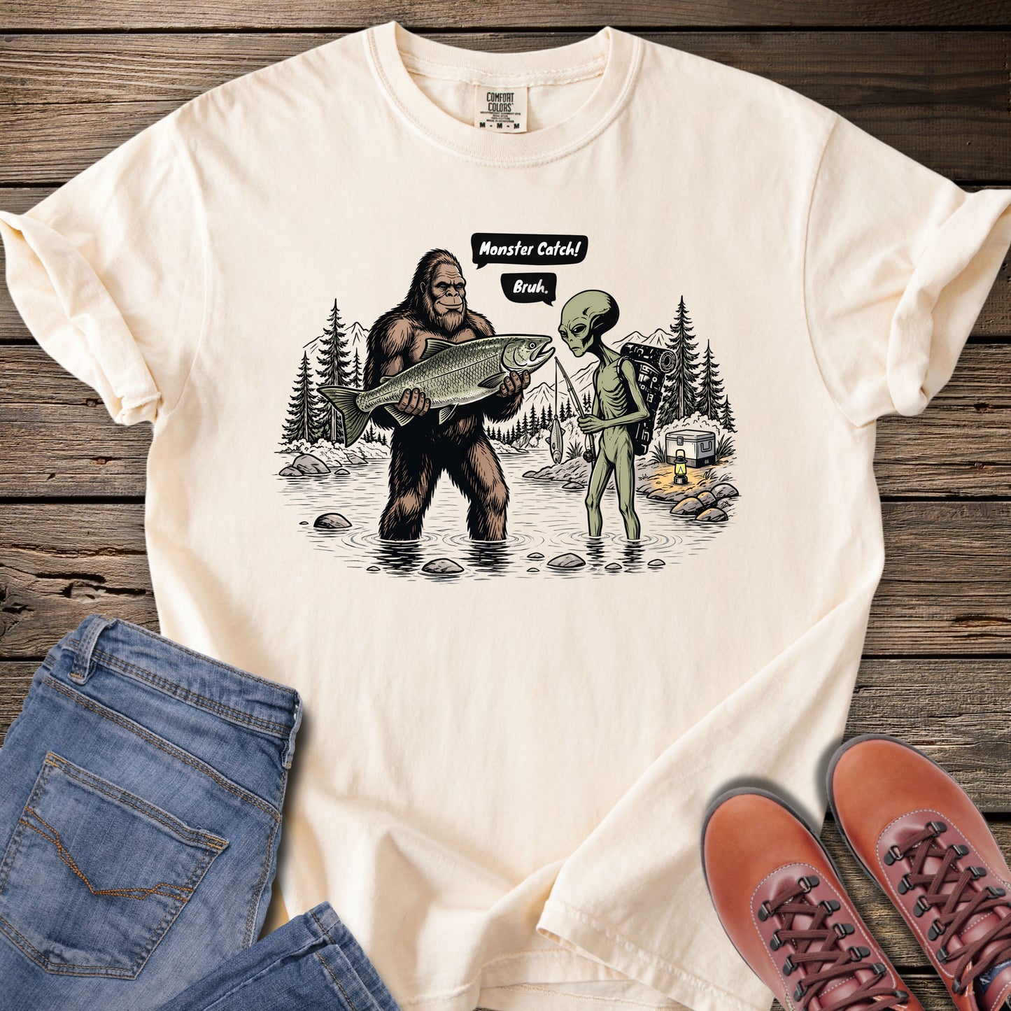 Sasquatch & Alien 'Monster Catch' T-Shirt