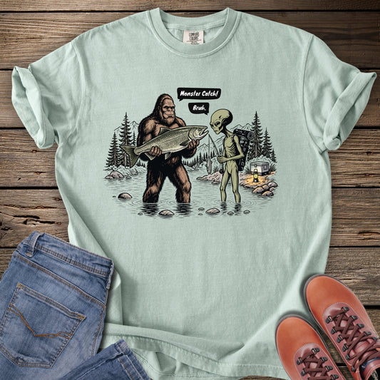 Sasquatch & Alien 'Monster Catch' T-Shirt