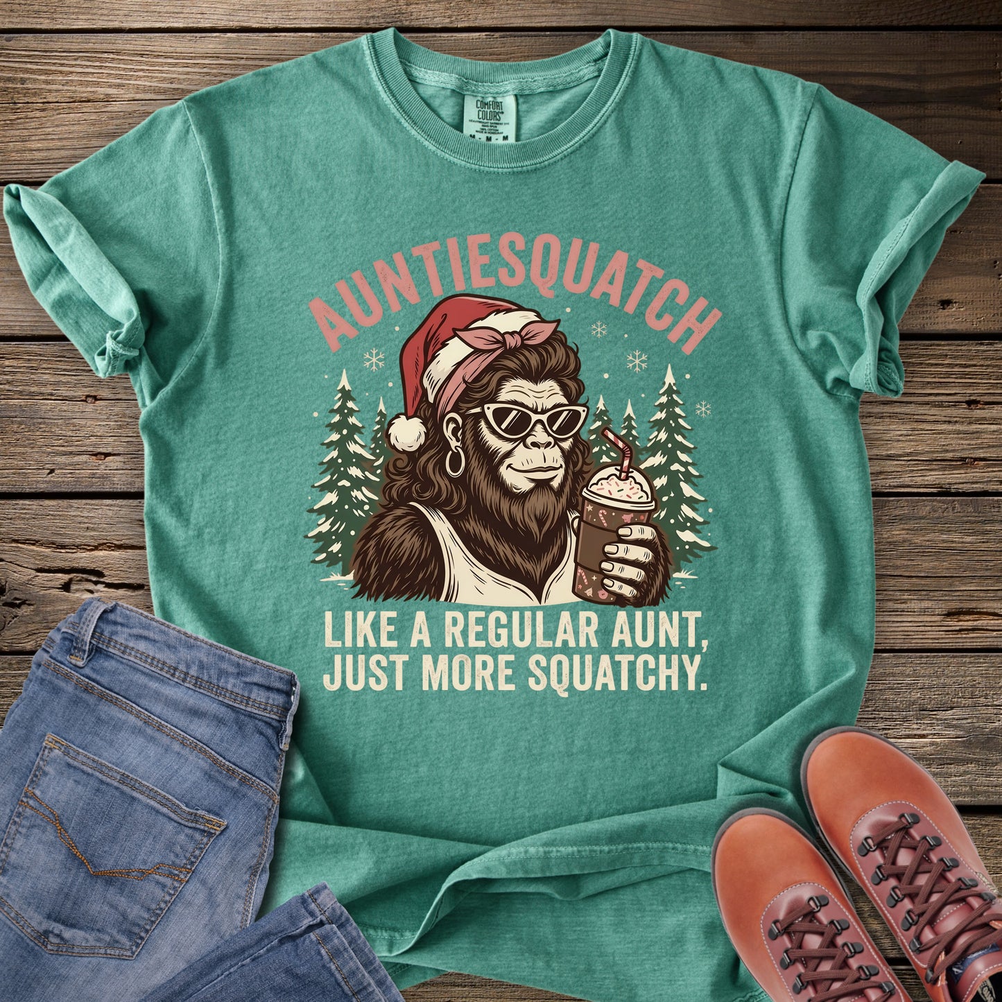 Auntiesquatch Christmas T-Shirt